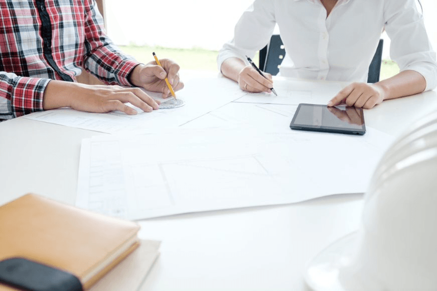 Meeting with contractor